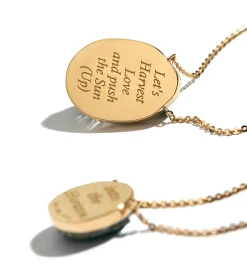 Gola Escapulario diamond necklace