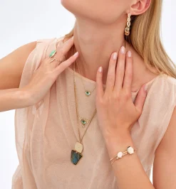 Isida Petit Vert diamond necklace