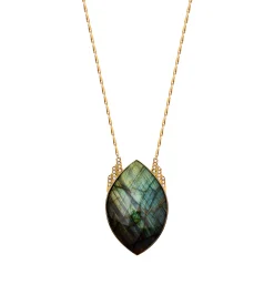 "Crescent moon" necklace