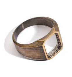 Voidn' brown diamond ring